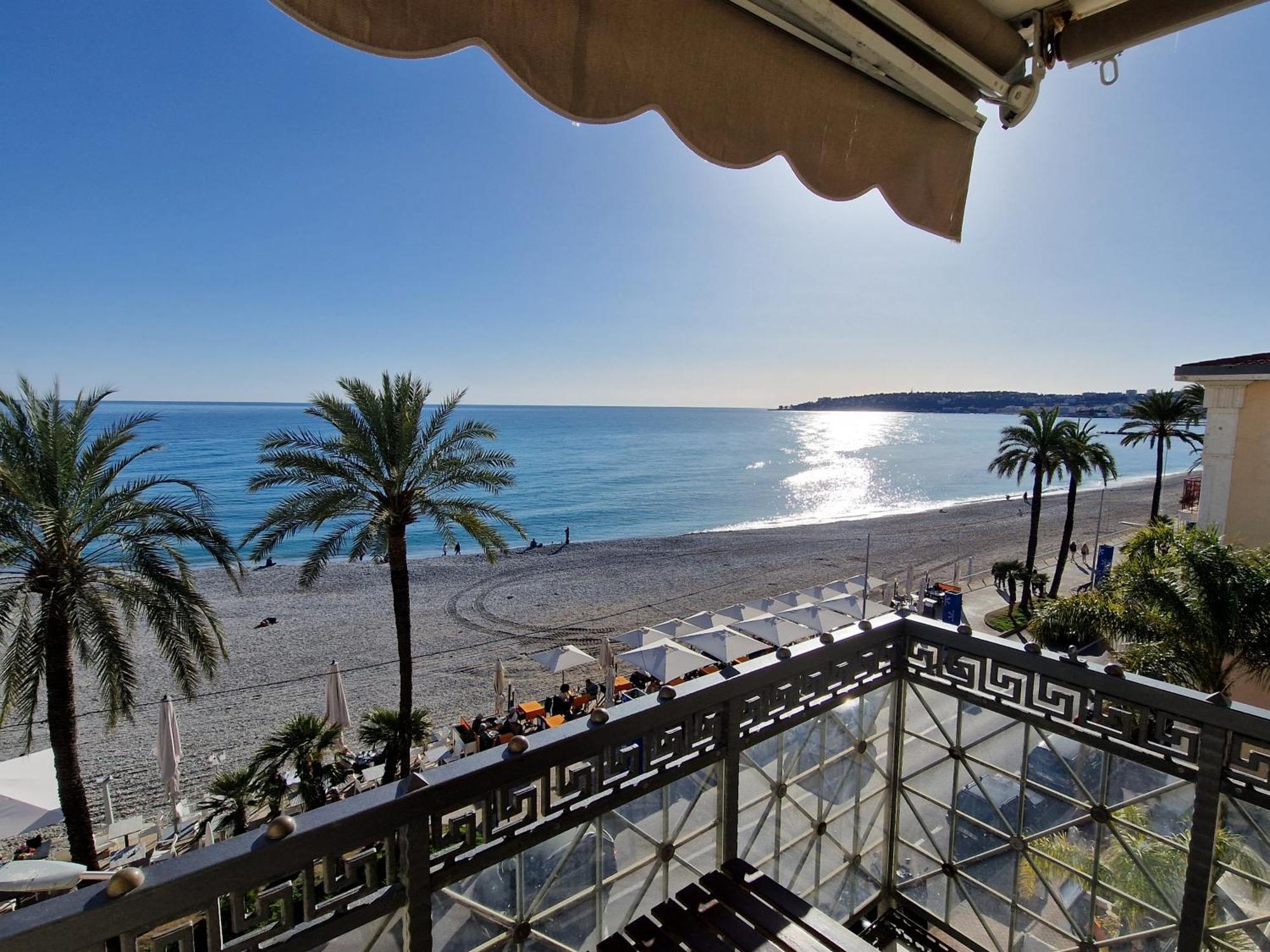 Villa Azzurra Menton Apt Luxe, Front Mer, 4Th Floor Of 5, Wifi, Tvsat, Climate ภายนอก รูปภาพ